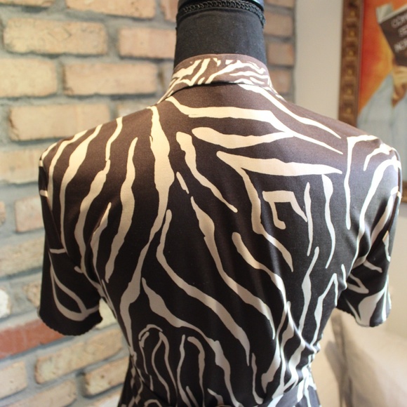 Elie Tahari Zebra Print Silk Dress - Picture 3 of 5